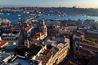 Istambul: view to blue bridge from Galata tower