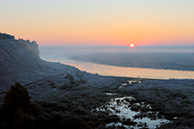 Рассвет на озере Тишь