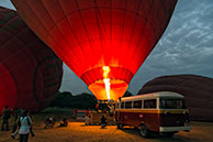 Baloons in Bagan