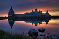 Закат на озере